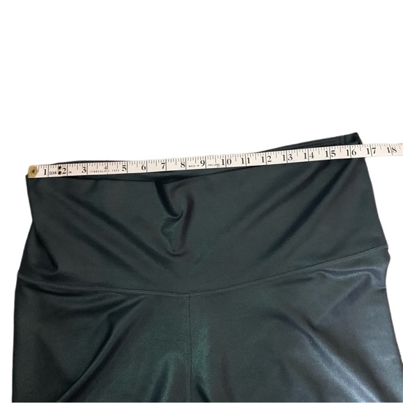 Plus Size Black High-Waisted Workout Dri Fit Leggings - Picture 7 of 12